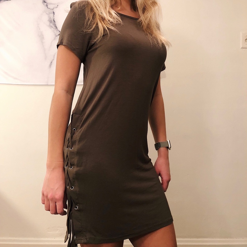 NWOT Lulu’s Olive Green Shirt Dress